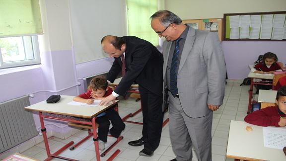 Milli Eğitim Müdürümüz Mustafa Tümerden Okul Ziyareti