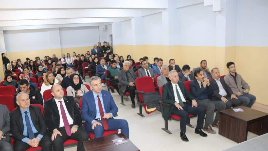 Milli Eğitim Müdürümüz İstiklal Marşının Kabulünün 103. Yılı Kutlama Programına Katıldı
