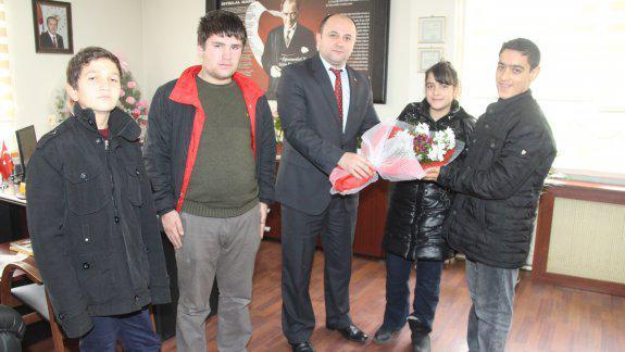 Özel Eğitim Öğrencilerinin İlçe Milli Eğitim Müdürü Mustafa TÜMERi Ziyareti