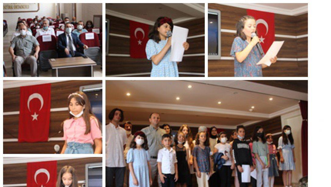 Taşova'da 15 Temmuz Şiir Okuma Yarışması Düzenlendi