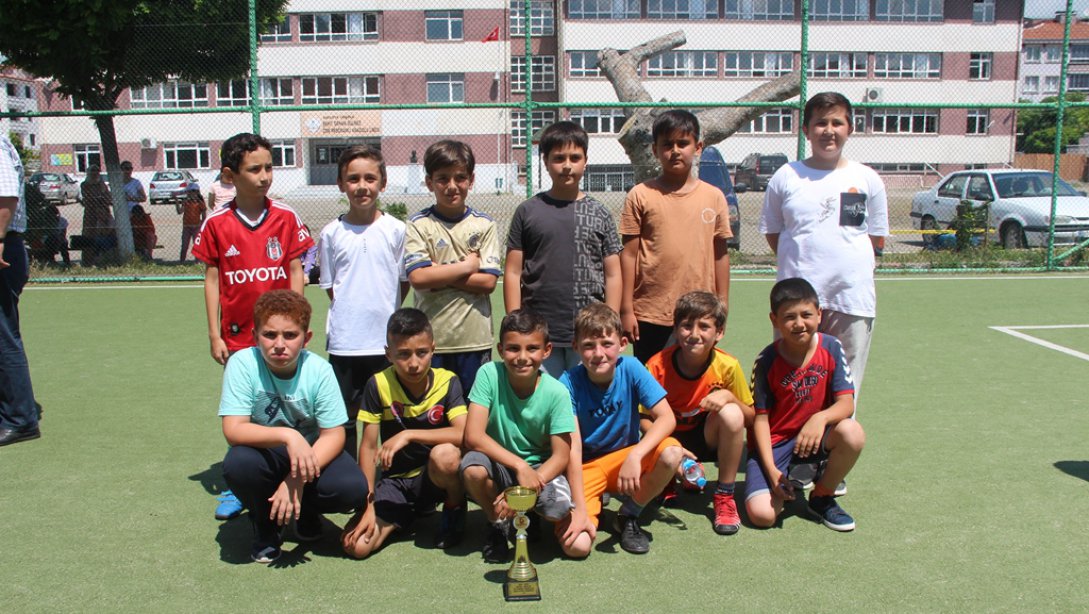 2021-2022 Eğitim-Öğretim Yılı Merkez İlkokullar Arası Futbol Turnuvası